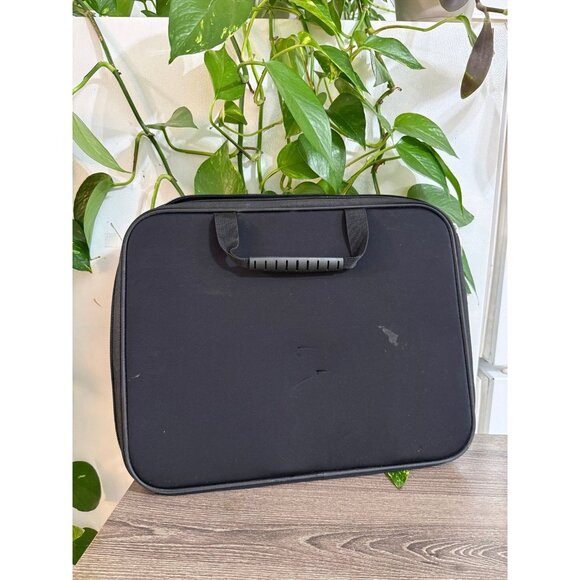 iNit Black Zippered Carrying Case - Picture 1 of 8